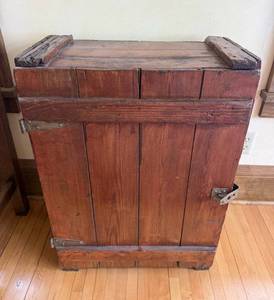 lot 93 image: Vintage Wooden Storage Chest with Heavy Iron Hinges
