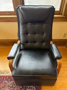 lot 97 image: La-Z-Boy Style No. 833 Recliner with Wood Armrests