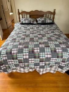 lot 118 image: Wooden Headboard and Frame,  Tommy Hilfiger Plaid Quilt Bedspread