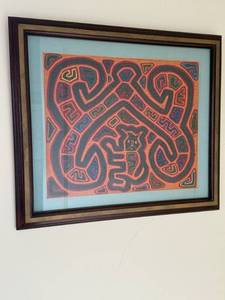 lot 123 image: Framed Mola Textile (Cuna Indian)