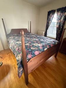 lot 134 image: Wooden Four-Poster Bed Frame with Tall Turned Posts