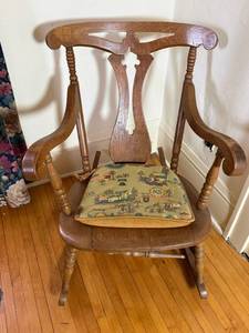 lot 135 image: Vintage Wooden Rocking Chair with Carved Back and Upholstered Seat