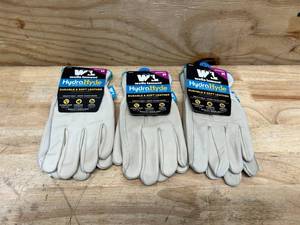 lot 54 image: Womens Water-Resistant Leather Work Gloves, HydraHyde, Medium (lot of 3)