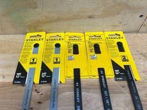 lot 103 image: Differently sized Stanley hacksaw Blades (lot of 5)
