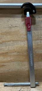 lot 304 image: Husky Basin Wrench