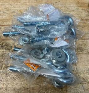 lot 313 image: Mibro KingChain 12  x 4  Lagscrew Eyebolt lot of 9