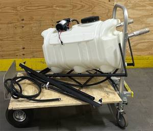 lot 341 image: Pull Behind Tower Sprayer