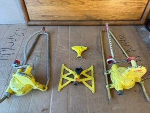 Vintage Nelson dial a rain lawn and garden set. Collectable and usable classics