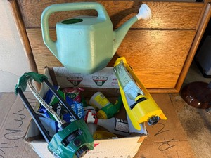 Dramm ColorStorm Oscillating Sprinkler and bonus items.