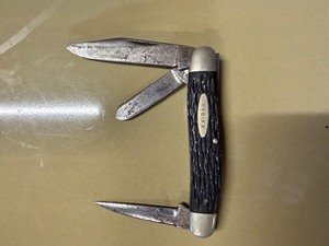 Vintage KA-BAR Stockman 3-blade traditional pocket knife