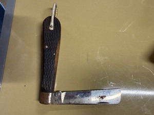 Vintage pocket knife manufactured by Camillus Cutlery Co. in Camillus, New York