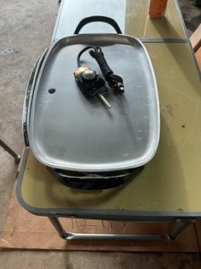 Vintage , new , dead stock - Farberware Electric Griddle  Large Skillet w Temperature Control , comes with Box , not pictured