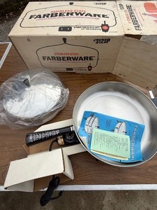 vintage dead stock -  Farberware automatic electric fry pan, identified as model #312SP
