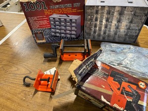 1001 fastener kit and Black n Decker Porta Vise