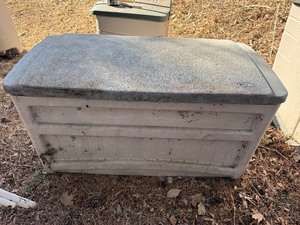 Rubbermaid outdoor storage unit approx 46x23