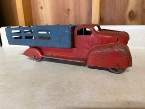 Vintage Toy Tractors & Farm Equipment , Tonka  John Deere, IH, Case Style Die-Cast Lot