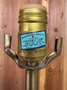 This IS a vintage mid-century modern table lamp,  produced by the Laurel Lamp Company likely designed by Richard Barr