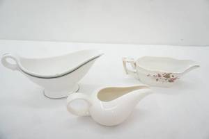 VintageAntique Semi Porcelain & Ironstone Gravy Boats