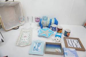 Woven lined storage basket wpicnic set & beach decor