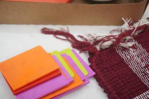 NewLike New Braided Rug, Food Storage Containers & More