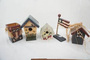 Wooden Birdhouses