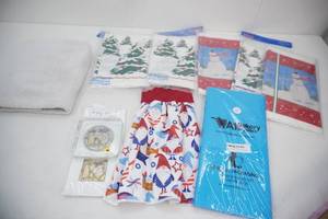 Paper Tablecloths, Coaster, Bottle Covers, Hot Pad Towel, Towel
