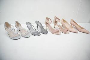 Womens Shoes 4ct Size 9, 7.5, 7.5, 9, 9.5