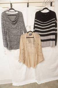 (3ct) NewLike New Womens Blouses. Size L