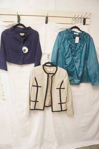 (3ct) NewLike New Womens Blazers. Size 10, 10, 2X