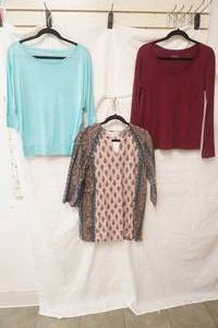 (3ct) NewLike New Womens Blouses. Size S, XS, XS