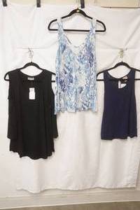 (3ct) NewLike New Womens Tank Tops. Size L, M, L,