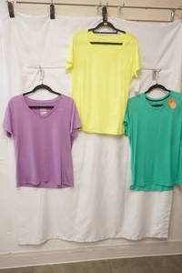 (3ct) NewLike New Womens Tops. Size M, L, L