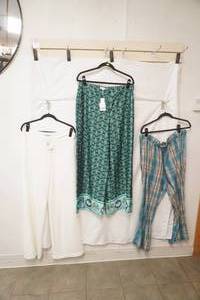 (3ct) NewLike New Womens Pants. Size 1820, L, 10