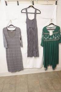 (3ct) NewLike New Womens Dresses. Size L, S, XL