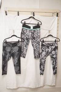 (3ct) NewLike New Womens Yoga Capris. Size L. Old Navy, 90 Degrees