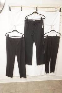(3ct) NewLike New Womens Black Slacks. Size 12, 14
