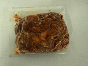 lot 364 image: EE. 2lbs Pollo Asado-Roasted Seasoned Pulled Chicken