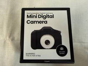 lot 6 image: Mini Digital Camera-Rechargeable
