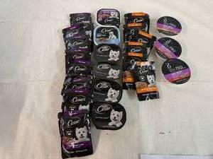 lot 16 image: Varity of Dog Food