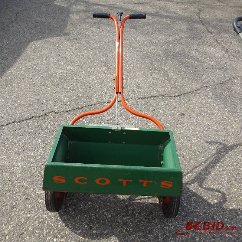 lot 15 image: Scotts drop seeder