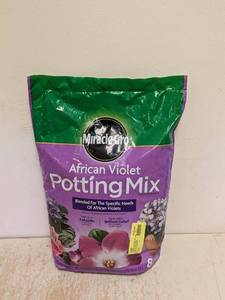 NEW MIRACLE-GRO AFRICAN VIOLET POTTING MIX 8 QUART