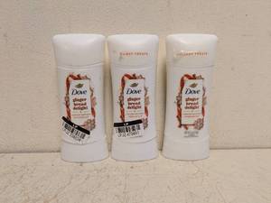 NEW DOVE GINGERBREAD DELIGHT LIMITED EDITION DEODORANT 3PK