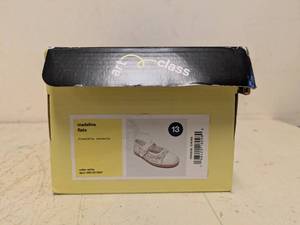 NEW ART CLASS KIDS MADELINE FLATS SIZE 13 WHITE