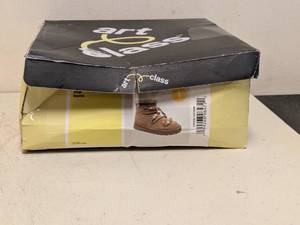 NEW ART CLASS KIDS CHAR BOOTS SIZE 1 TAN