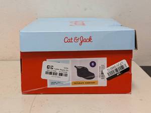 NEW CAT & JACK TODDLER MAGNUS BOOTS SIZE 6 NAVY