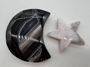 lot 75 image: Agate Crescent Plate & White Marble Star Sculpture (2-Piece Set)