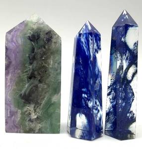 lot 106 image: Fluorite & Blueberry Smelt Quartz Tower Points - 3 pcs