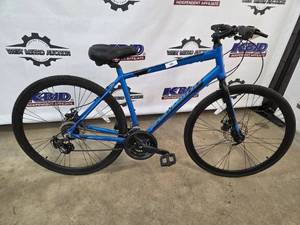 lot 6 image: Schwinn Volare 1200 Aluminum 21-Speed Bike