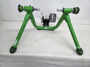 lot 12 image: Kinetic Rock and Roll Smart 2 Bike Trainer - Green