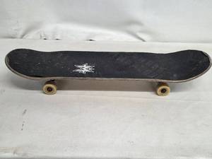 lot 35 image: Skateboard Deck w 2 Trucks & 4 Wheels - Black Grip Tape, White Star Logo